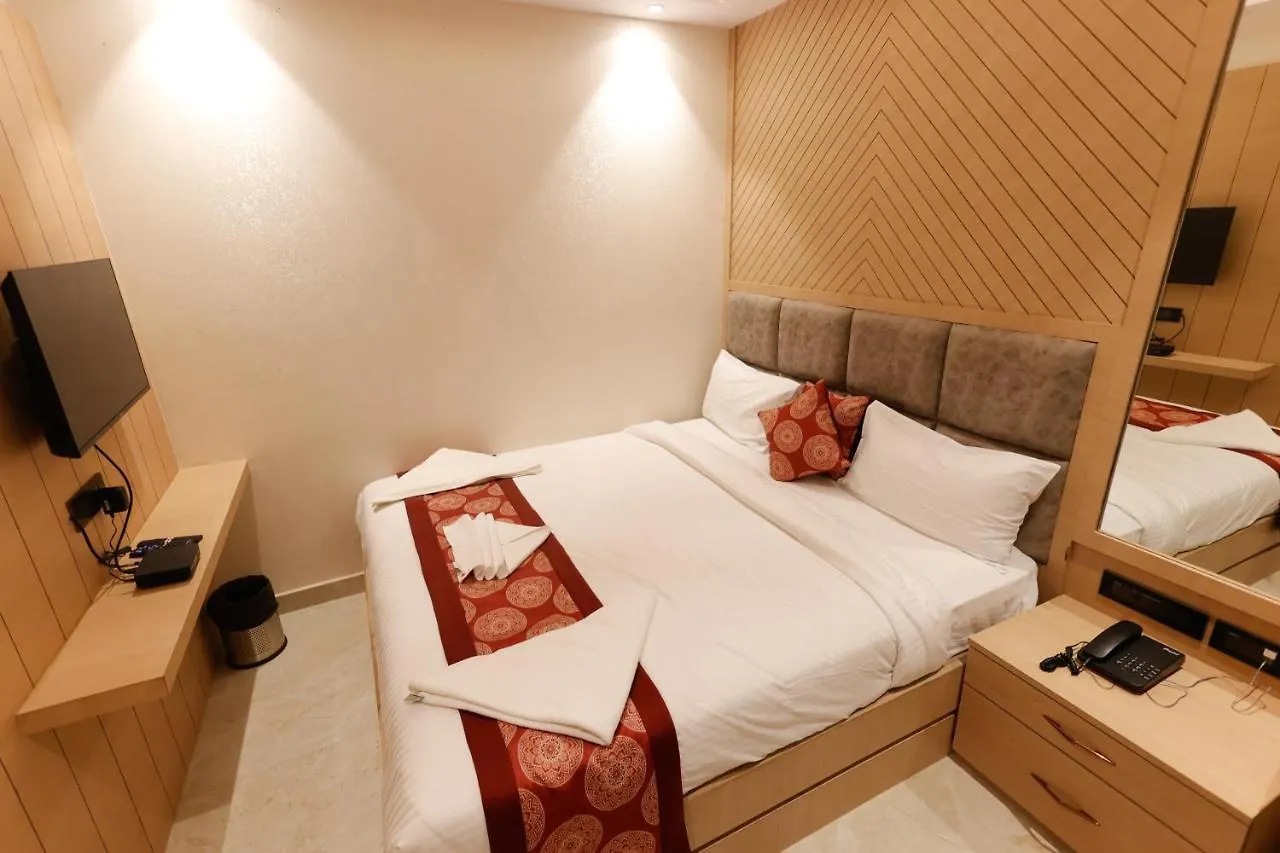 Hotel Sarc Inn Varanasi 3*,